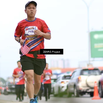 Runner Photo 6010013