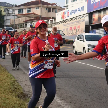 Runner Photo 6010023