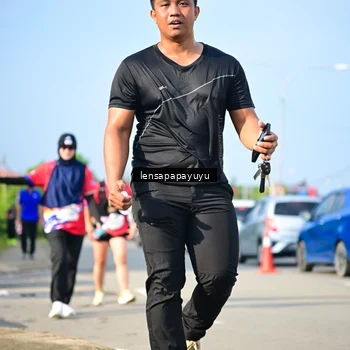 Runner Photo 6010025
