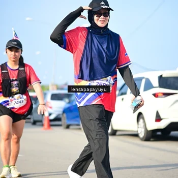 Runner Photo 6010038