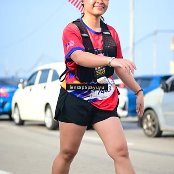 Runner Photo 6010042