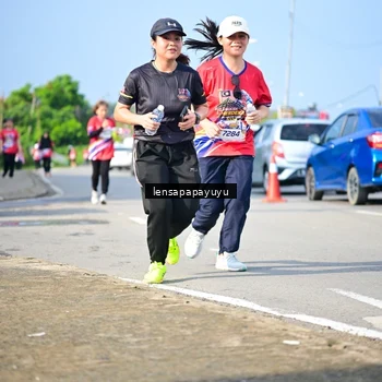 Runner Photo 6010052