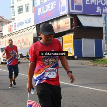 Runner Photo 6010054