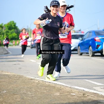 Runner Photo 6010055