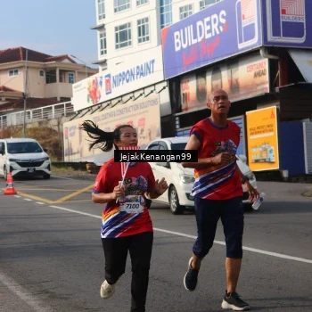 Runner Photo 6010057