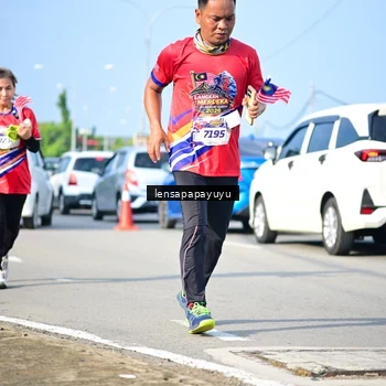 Runner Photo 6010060
