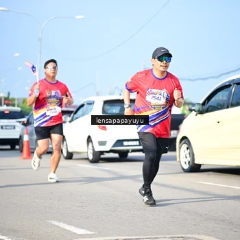 Runner Photo 6010176