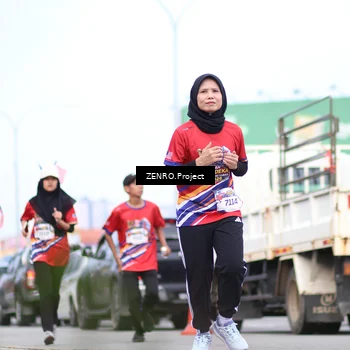 Runner Photo 6010240