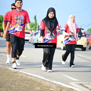 Runner Photo 6010247