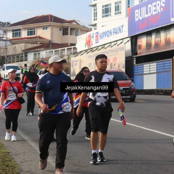 Runner Photo 6010311