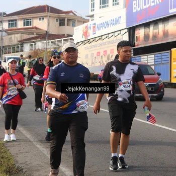 Runner Photo 6010315