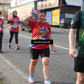Runner Photo 6010353