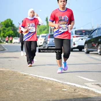 Runner Photo 6010355