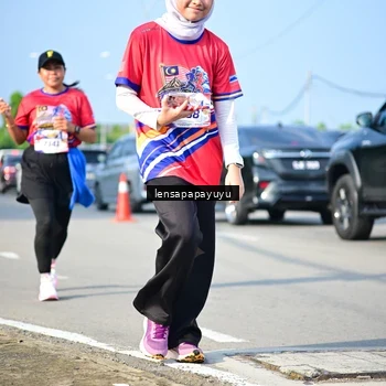 Runner Photo 6010364
