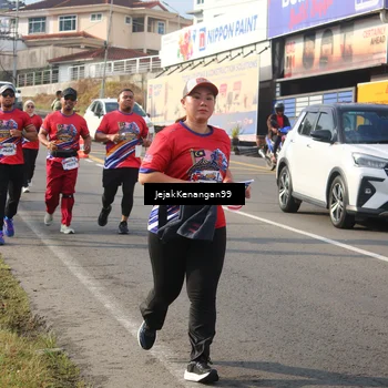 Runner Photo 6010373