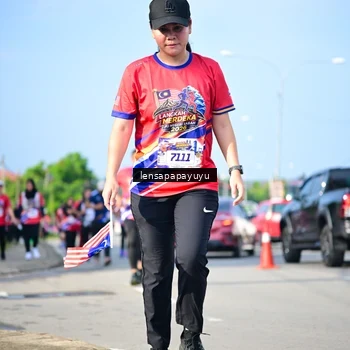 Runner Photo 6010400