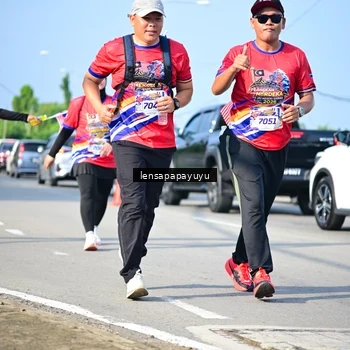 Runner Photo 6010405