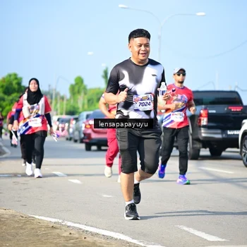 Runner Photo 6010411