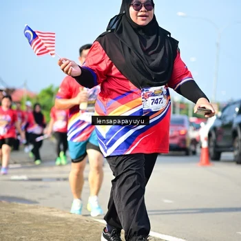Runner Photo 6010432