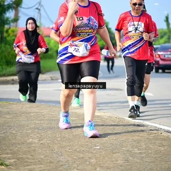 Runner Photo 6010442