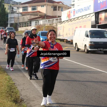Runner Photo 6010621