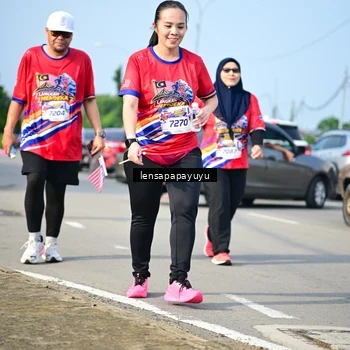 Runner Photo 6010625