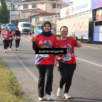 Runner Photo 6010629