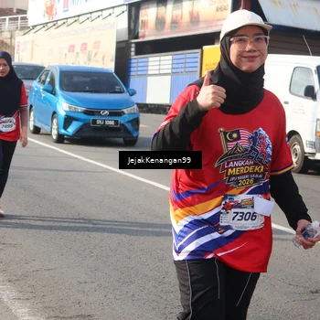 Runner Photo 6010662