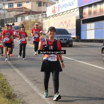 Runner Photo 6010694