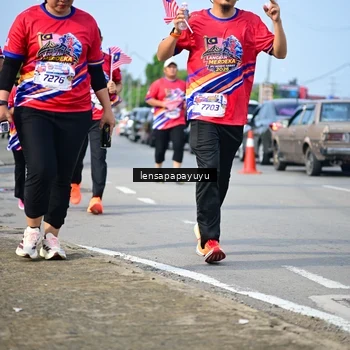 Runner Photo 6010698