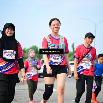 Runner Photo 6010749