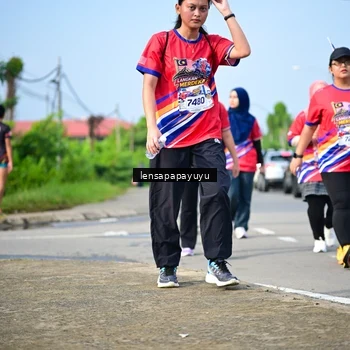 Runner Photo 6010799