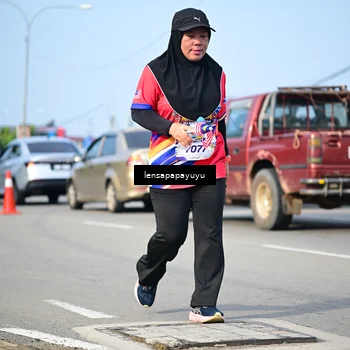 Runner Photo 6010849
