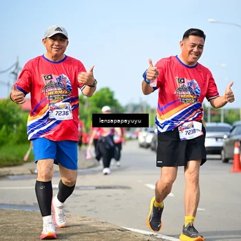 Runner Photo 6010892