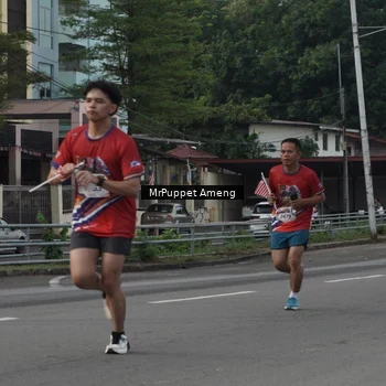 Runner Photo 6010912