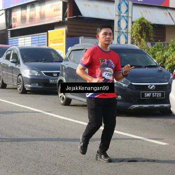 Runner Photo 6010944