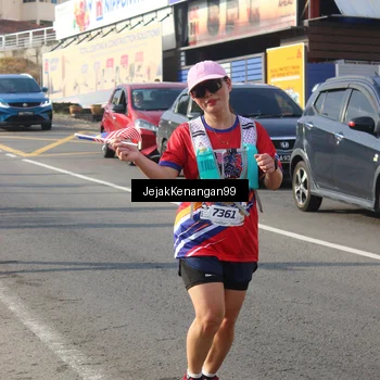 Runner Photo 6010974