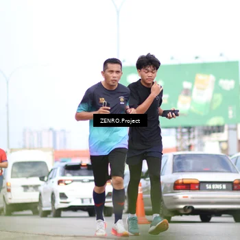 Runner Photo 6011005