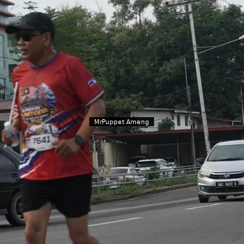 Runner Photo 6011037
