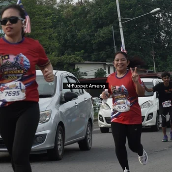 Runner Photo 6011043