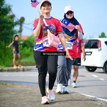 Runner Photo 6011059