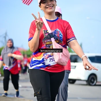 Runner Photo 6011067