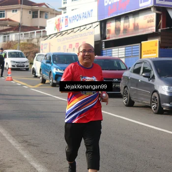 Runner Photo 6011080