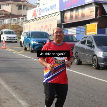 Runner Photo 6011089
