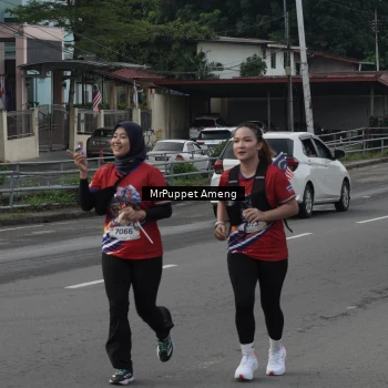Runner Photo 6011124