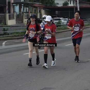 Runner Photo 6011151