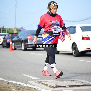 Runner Photo 6011155