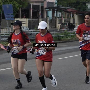 Runner Photo 6011157