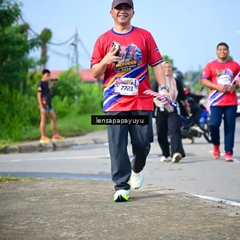 Runner Photo 6011168