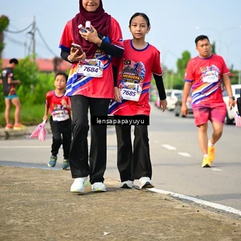 Runner Photo 6011198